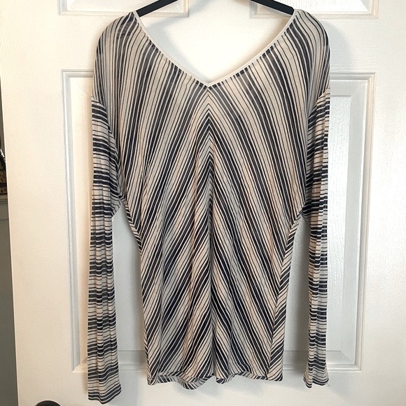 Nordstrom Missa Long Sleeve V-neck Lightweight Top Blue Ivory Diagonal Stripes L - Picture 3 of 6